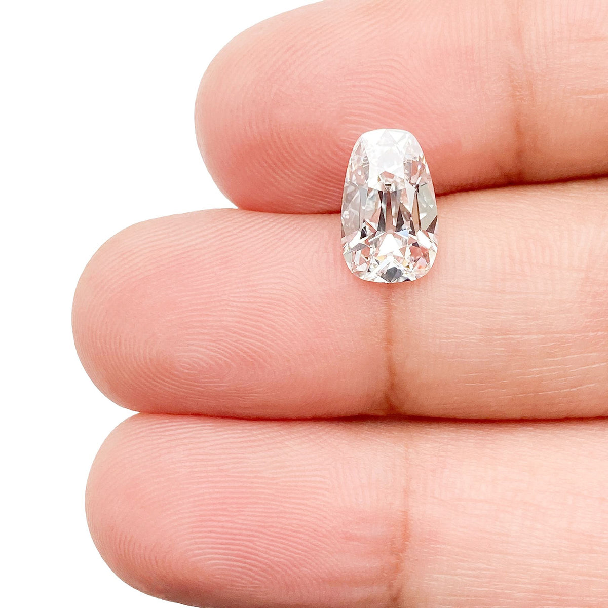 1.71ct | E/VS2 Tapered Cushion Shape Old Mine Cut Lab Diamond (IGI)