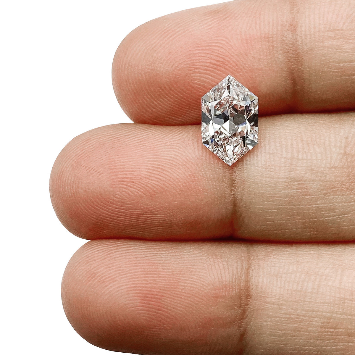 1.68ct | E/VS1 Hexagon Shape Brilliant Cut Lab Diamond (IGI)-LITHOS Diamond