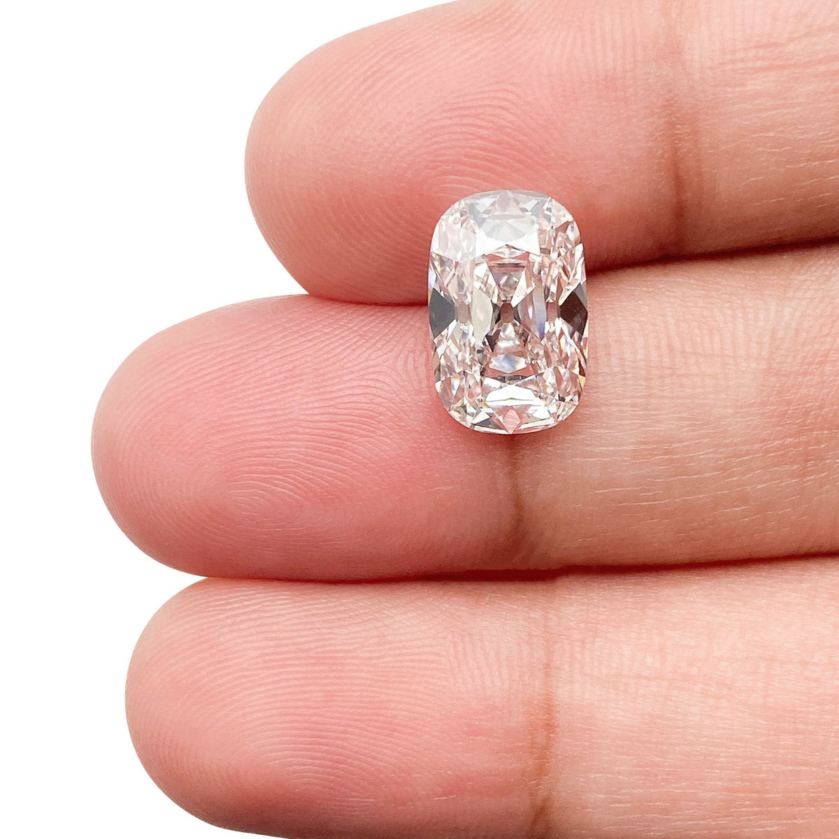 3.25ct | F/VS1 Cushion Shape Old Antique Mine Cut Lab Diamond (IGI)