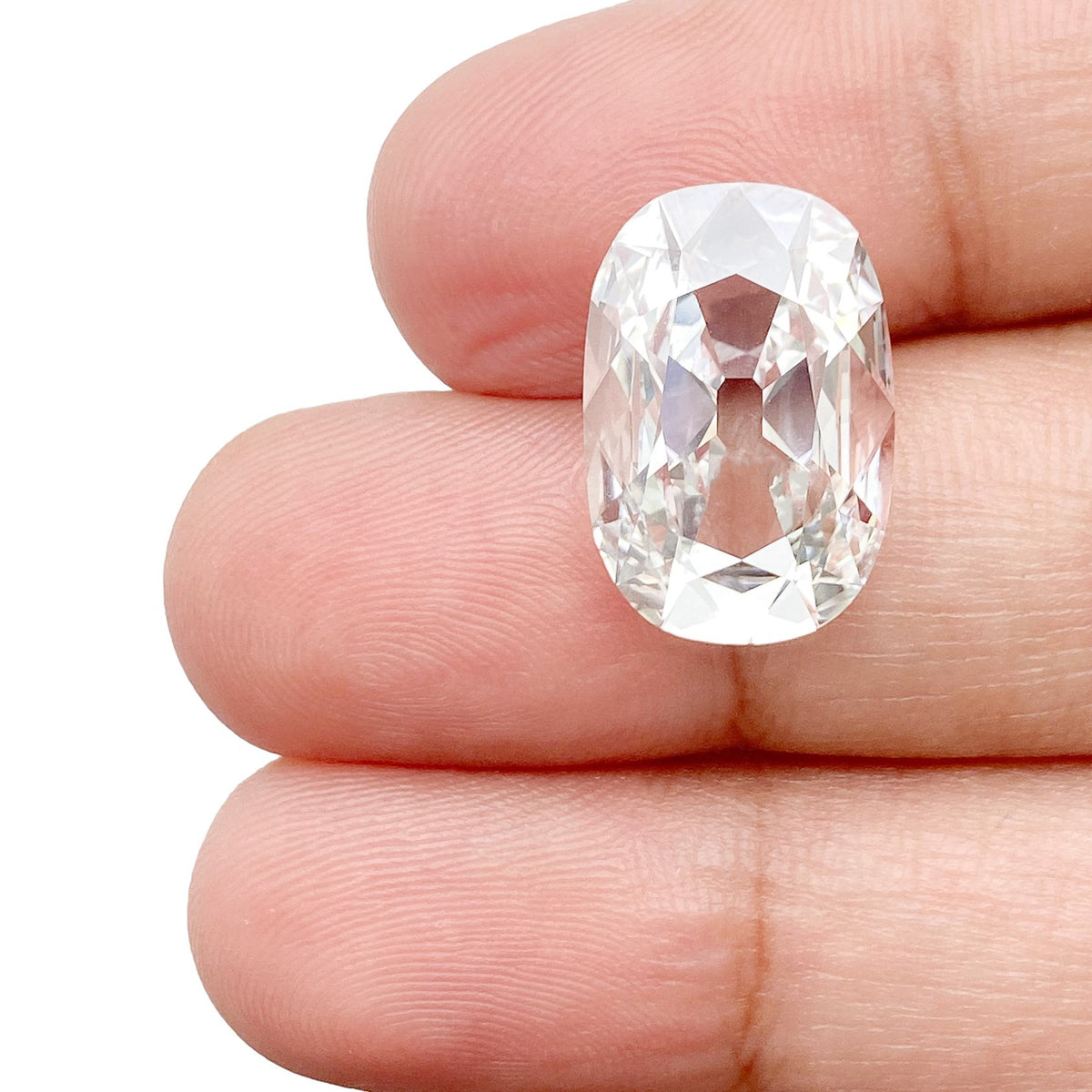 5.76ct | E/VVS2 Cushion Shape Old Mine Cut Lab Diamond (IGI)