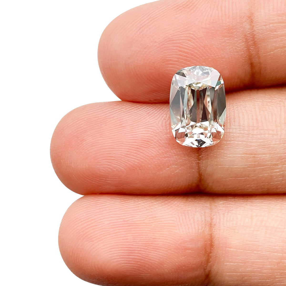 3.15ct | I/VS1 Cushion Shape Old Mine Cut Lab Diamond (IGI)