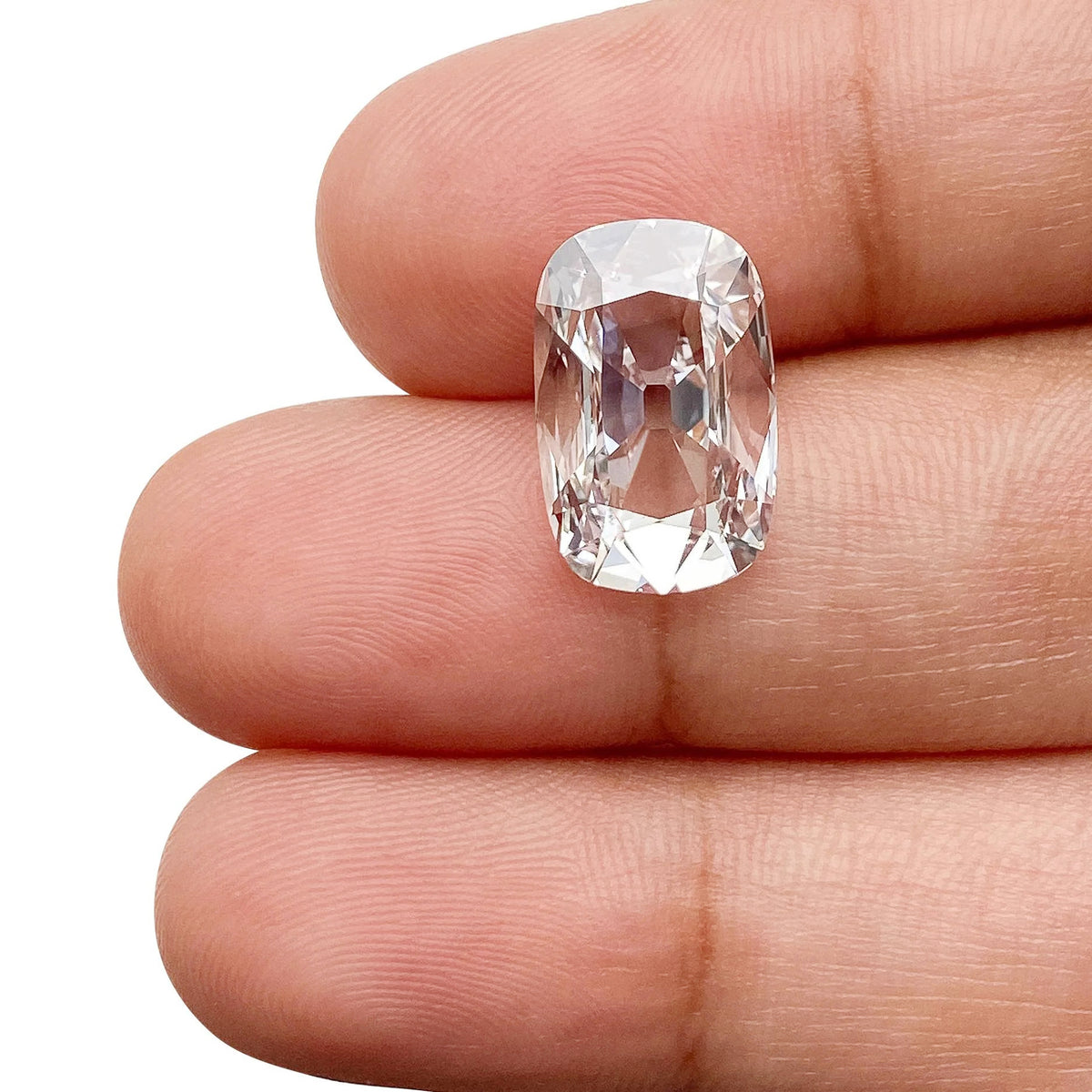 3.60ct | E/VVS2 Antique Cushion Shape Old Mine Cut Lab Diamond (IGI)-LITHOS Diamond