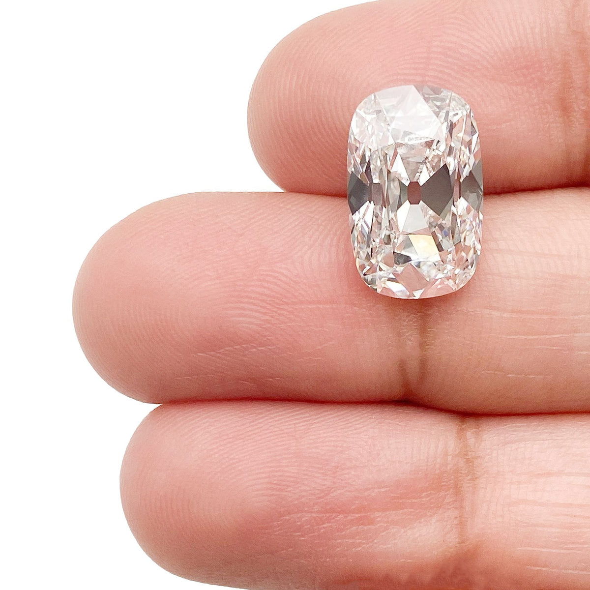 5.04ct | E/VVS2 Cushion Shape Old Mine Cut Lab Diamond (IGI)