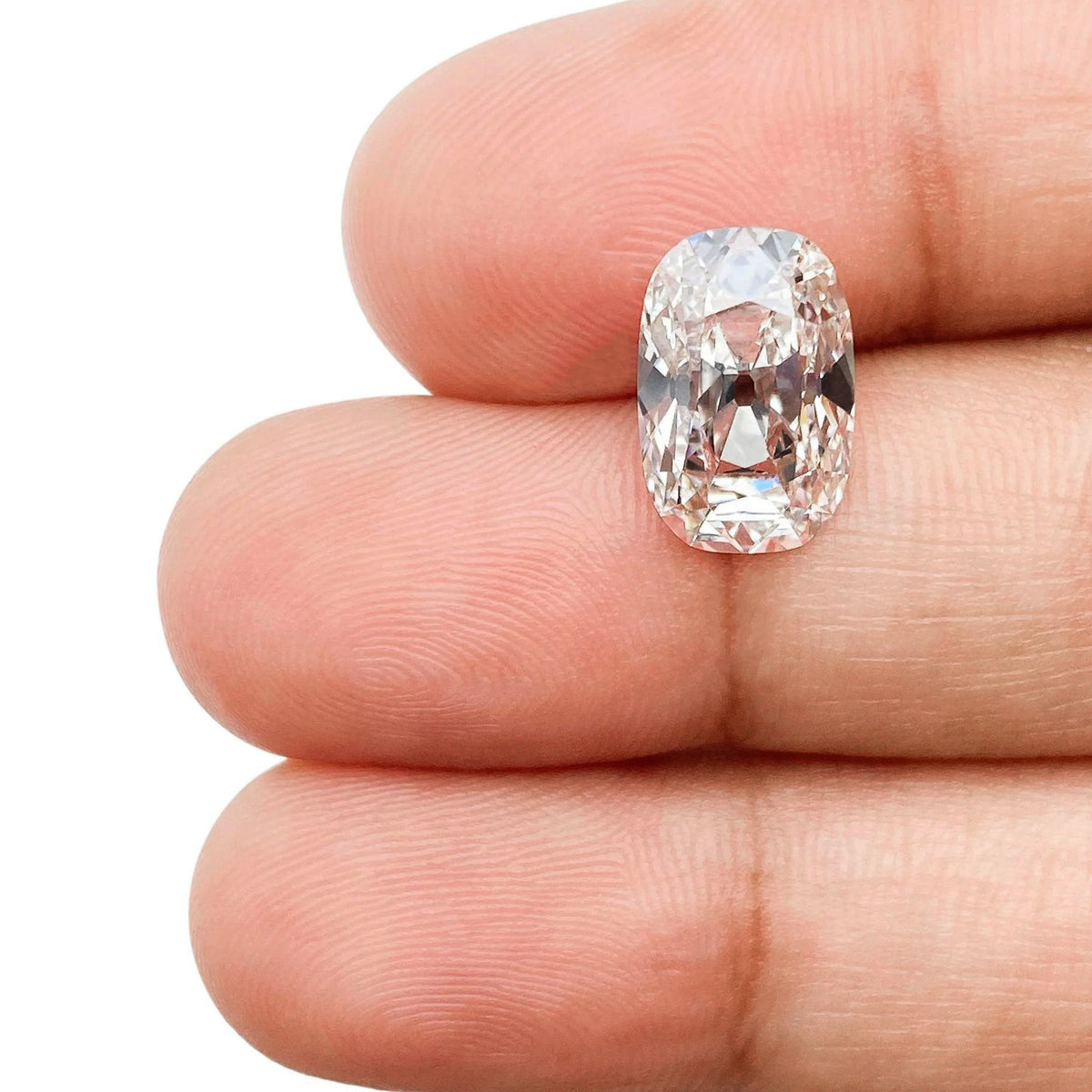 3.31ct | F/VS2 Cushion Shape Old Mine Cut Lab Diamond (IGI)-LITHOS Diamond