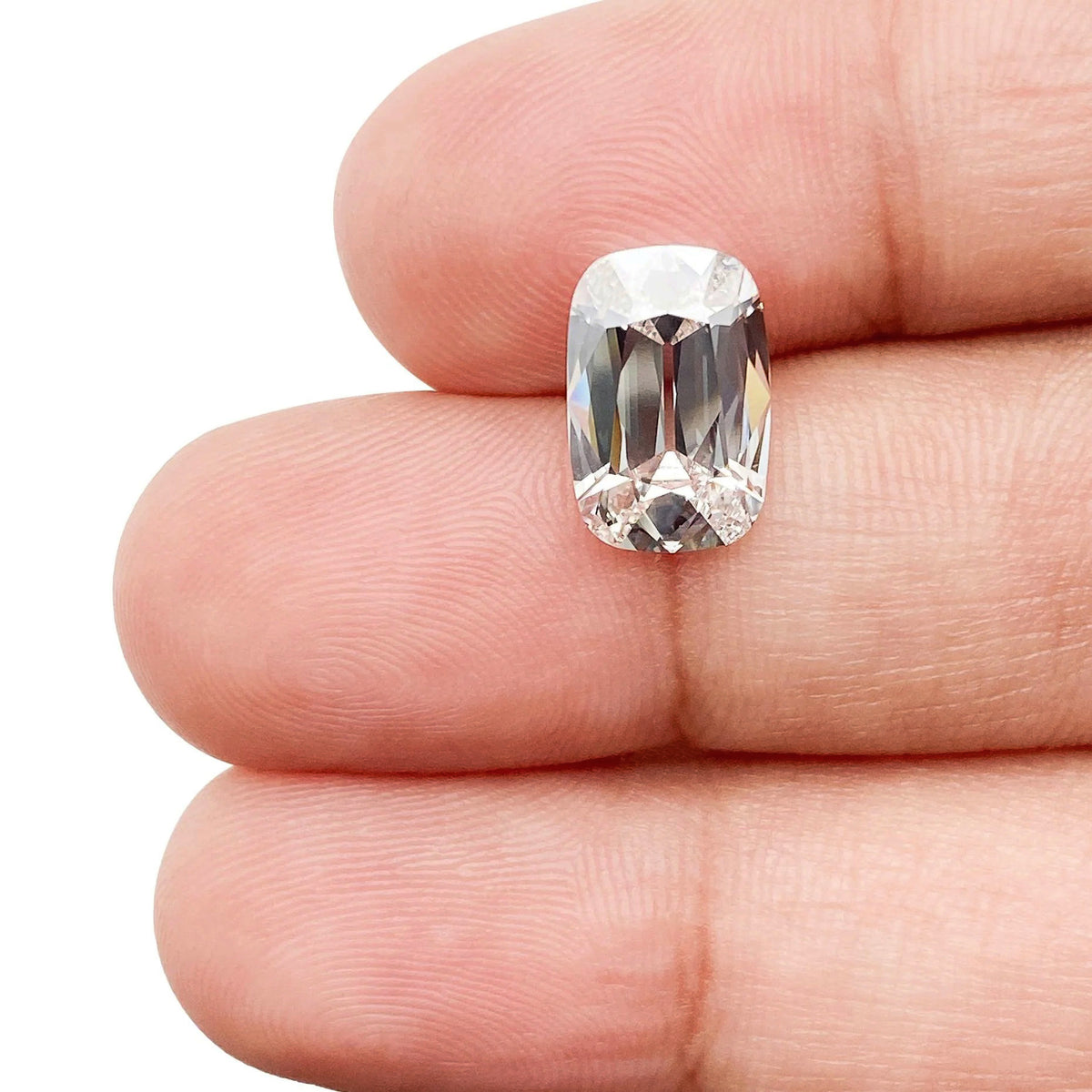 2.60ct | F/VS1 Cushion Shape Old Mine Cut Lab Diamond (IGI)-LITHOS Diamond