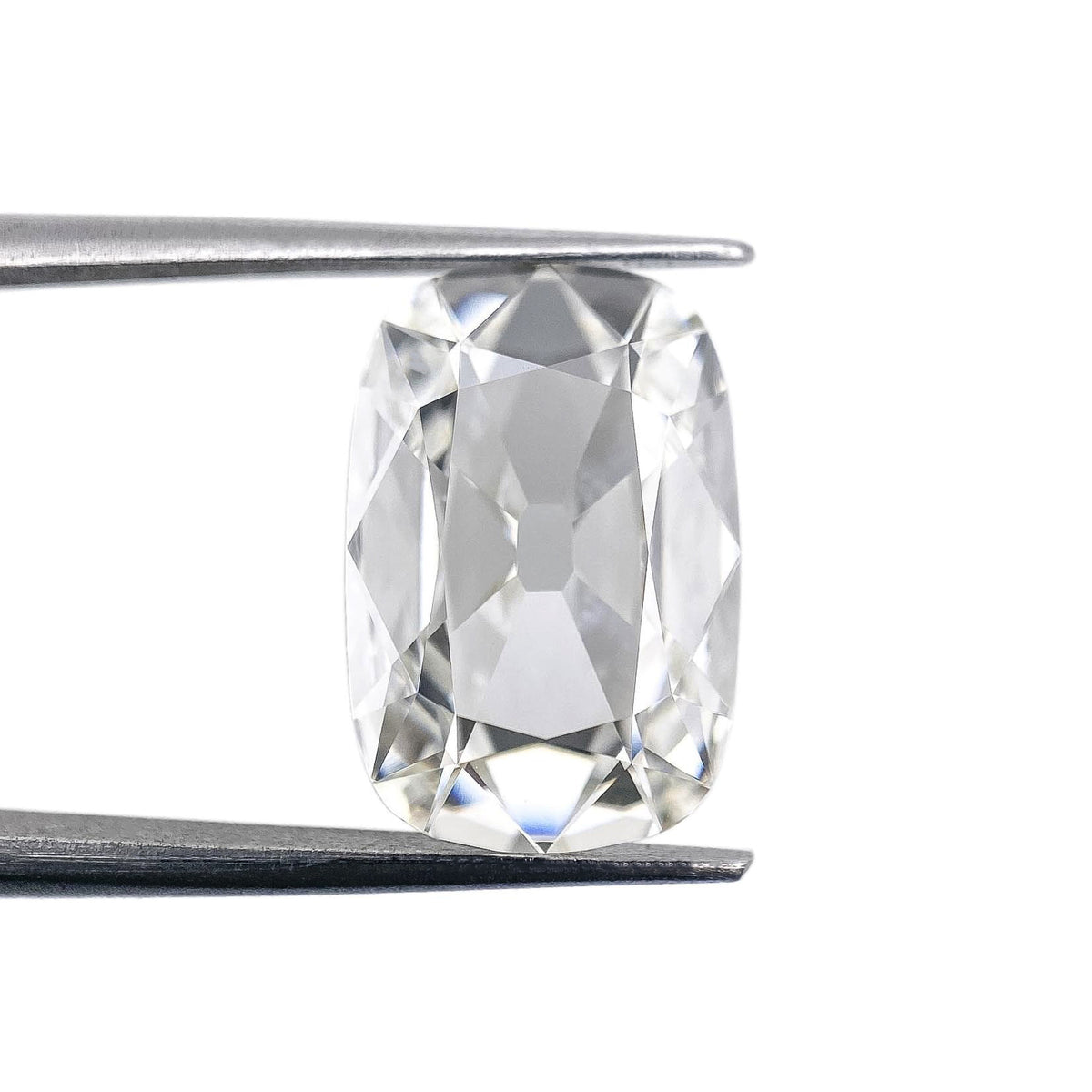 4.02ct | G/VVS2 Antique Cushion Shape Old Mine Cut Lab Diamond (IGI)