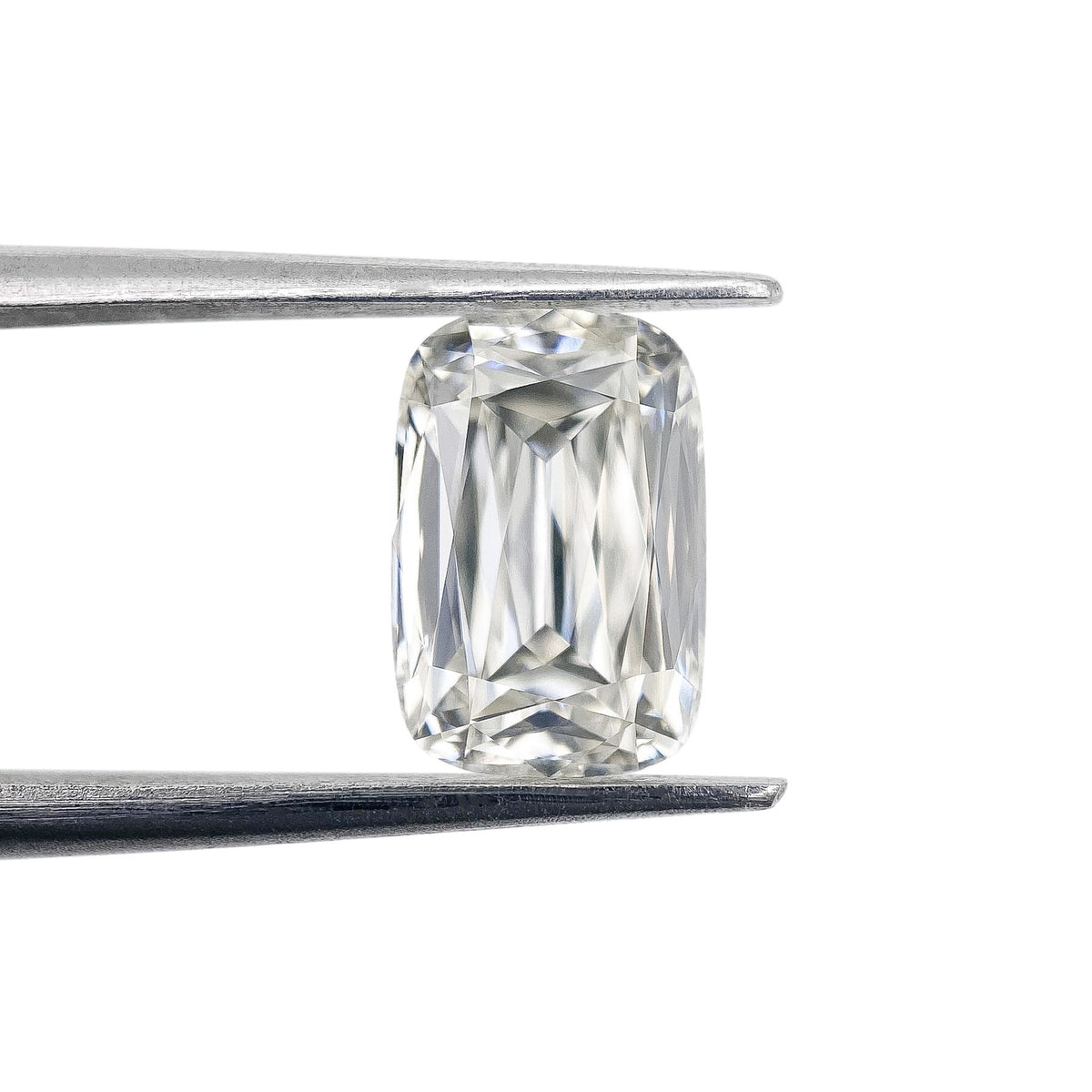 2.28ct | H/VS1 Cushion Shape Lattice Cut Lab Diamond (IGI)
