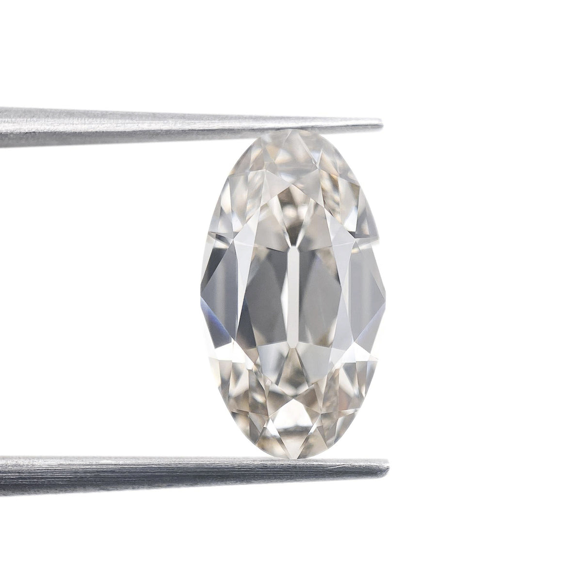 2.90ct | K/VS1 Oval Shape Old Mine Cut Lab Diamond (IGI)-LITHOS Diamond
