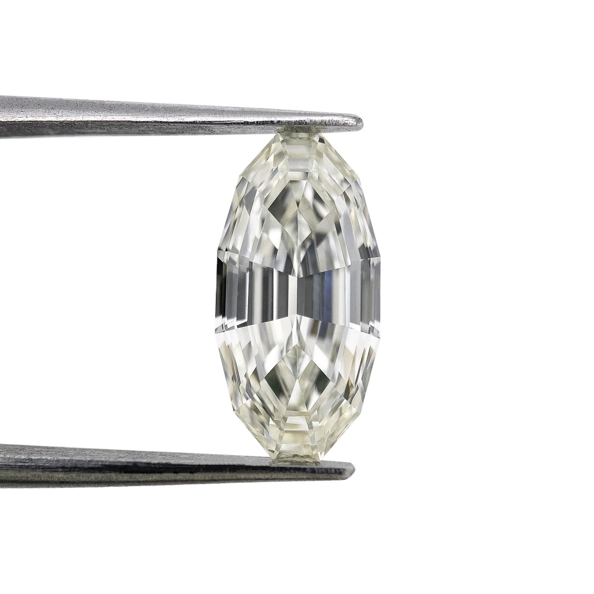 2.82ct | H/VS1 Oval Shape Step Cut Lab Diamond (IGI)
