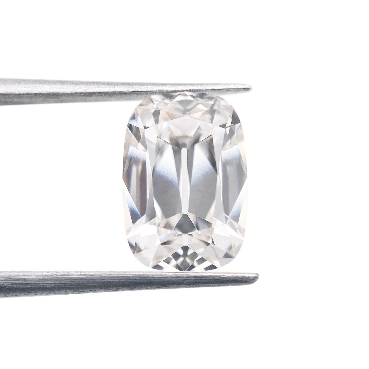 3.31ct | G/VVS2 Cushion Shape Old Mine Cut Lab Diamond (IGI)