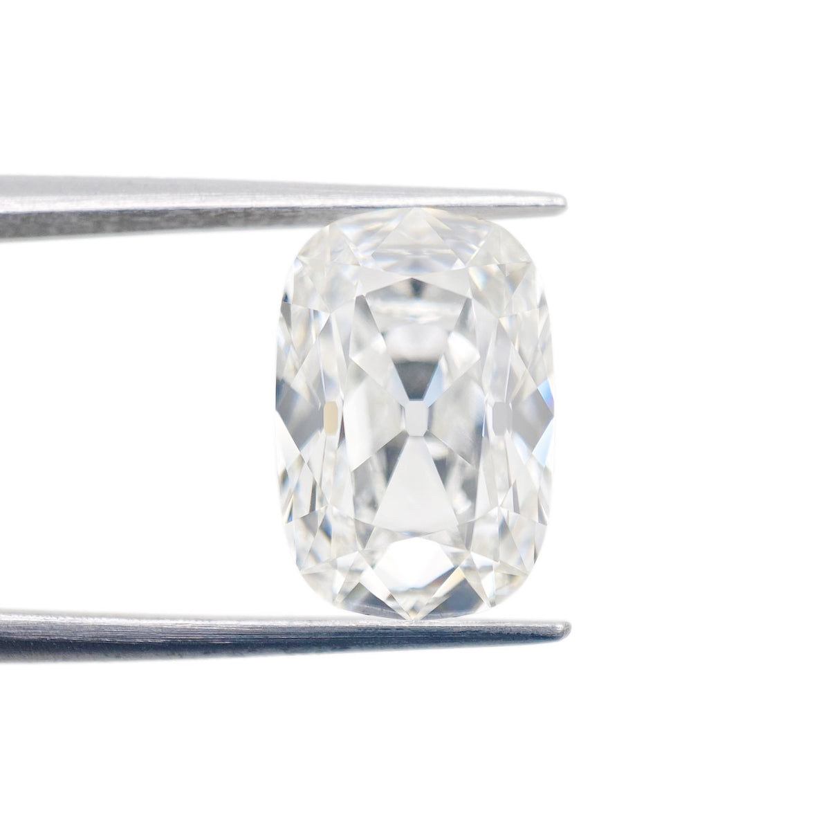 4.09ct | F/VVS2 Cushion Shape Old Mine Cut Lab Diamond (IGI)