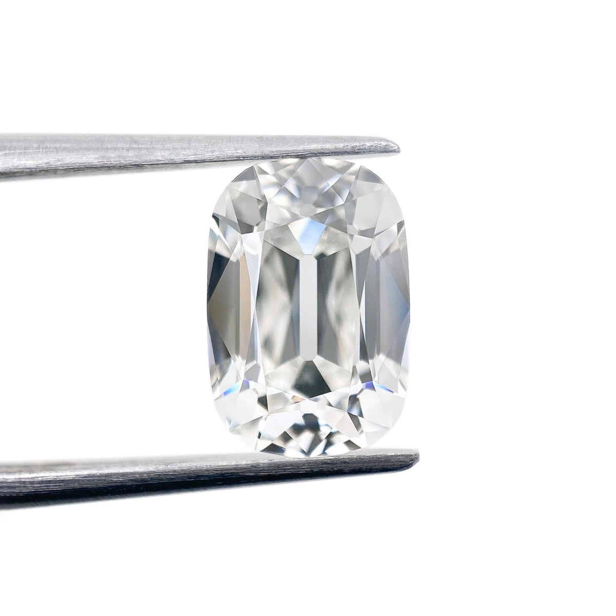 1.94ct | G/VVS2 Cushion Shape Old Mine Cut Lab Diamond (IGI)