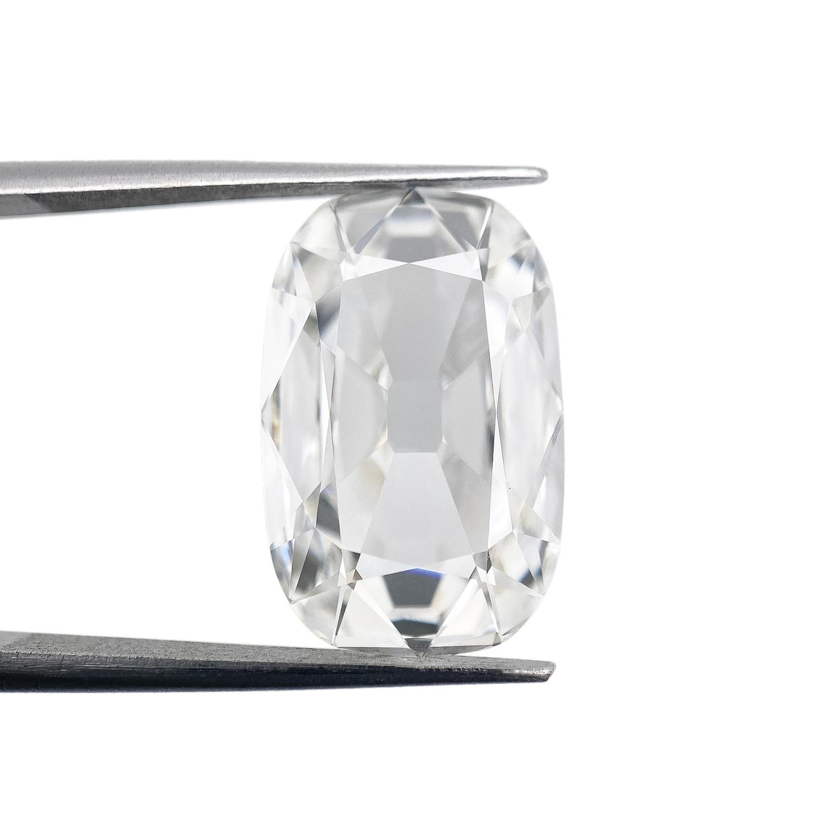 7.04ct | F/VVS2 Antique Cushion Shape Old Mine Cut Lab Diamond (IGI)
