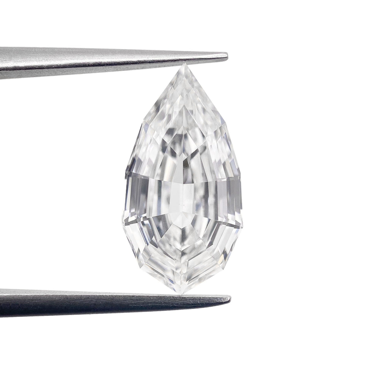 2.51ct | E/VS1 Pear Shape Step Cut Lab Diamond (IGI)