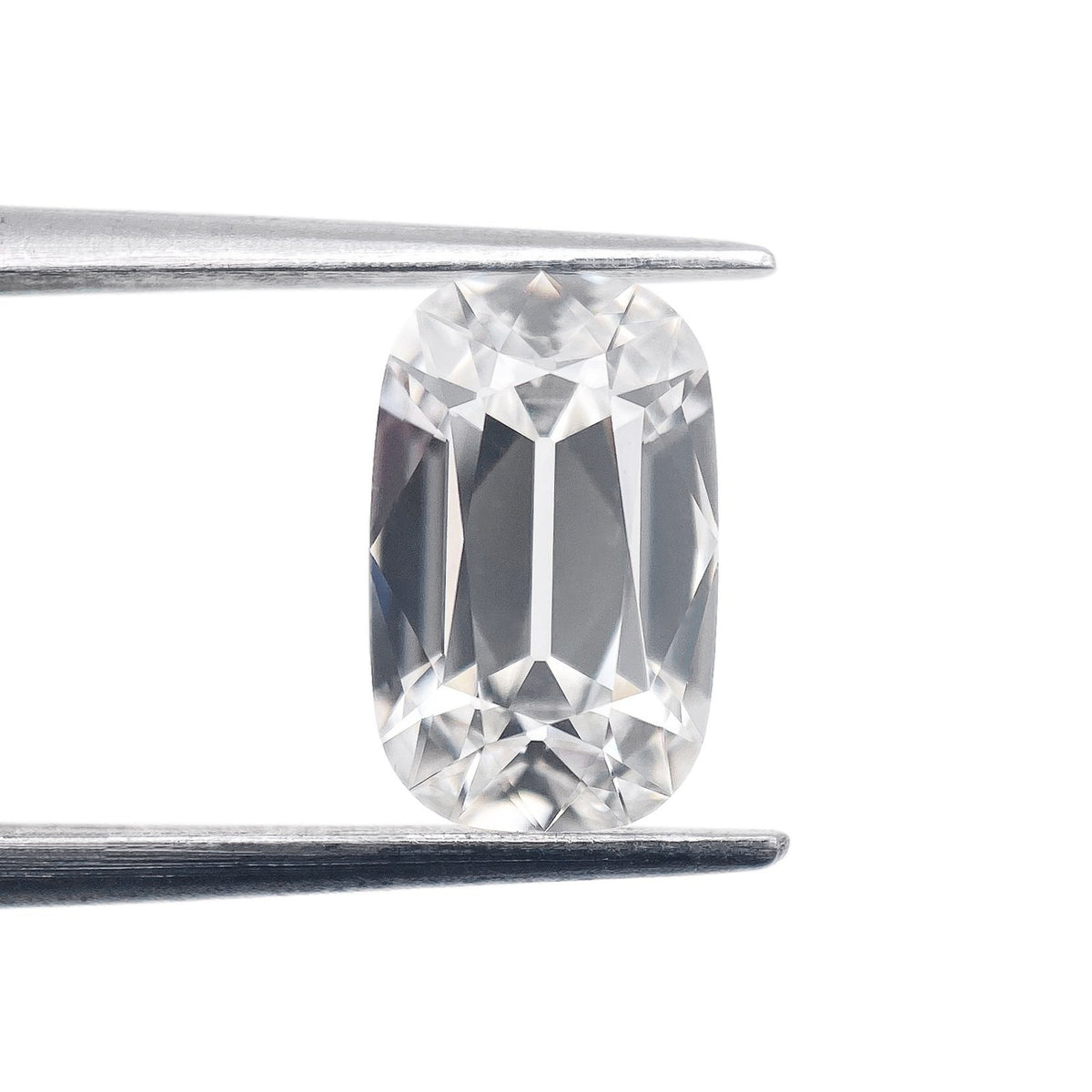 1.57ct | F/VVS2 Cushion Shape Old Mine Cut Lab Diamond (IGI)
