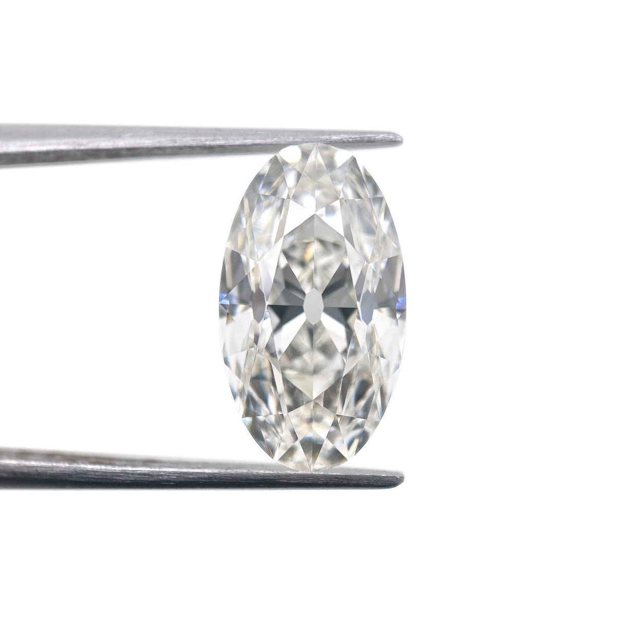 4.29ct | F/VVS2 Oval Shape Old Mine Cut Lab Diamond (IGI)