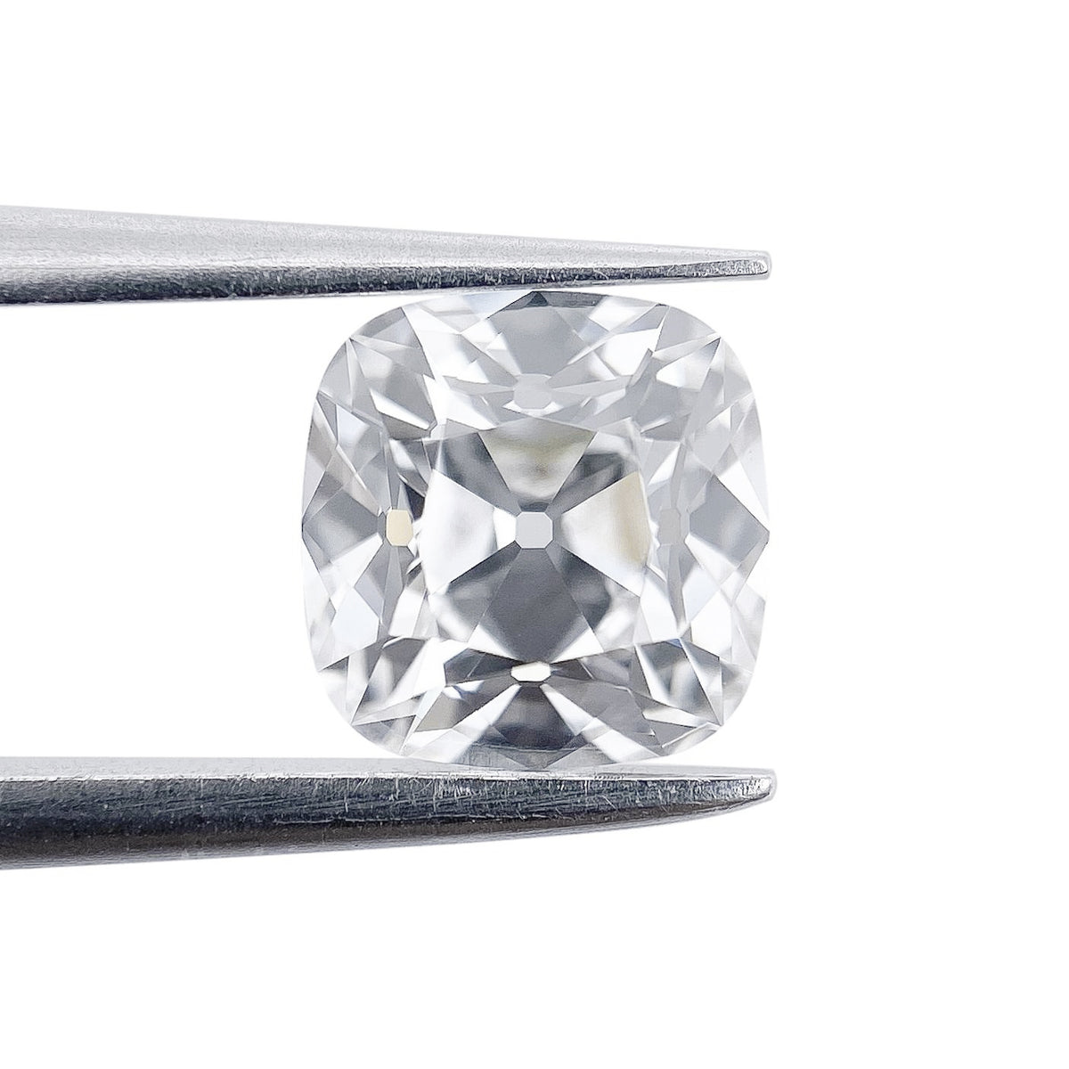 1.30ct | E/VVS2 Cushion Shape Old Mine Cut Lab Diamond (IGI)