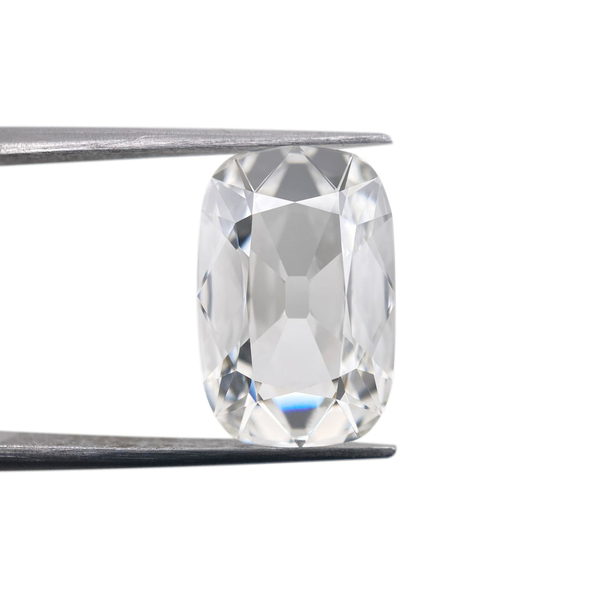 4.62ct | F/VVS2 Antique Cushion Shape Old Mine Cut Lab Diamond (IGI)