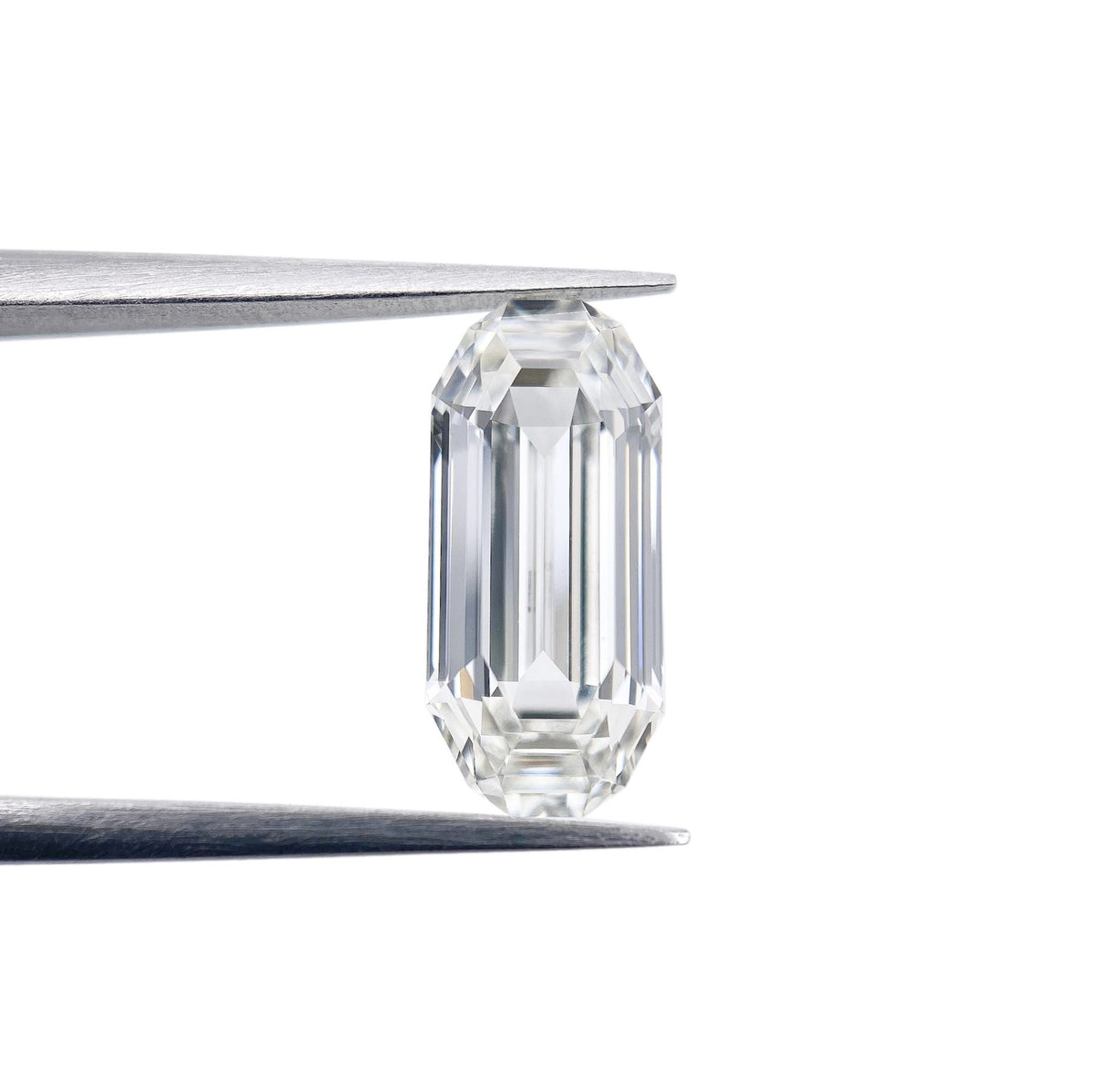 2.15ct | F/VS1 Octagon Shape Step Cut Lab Diamond (IGI)