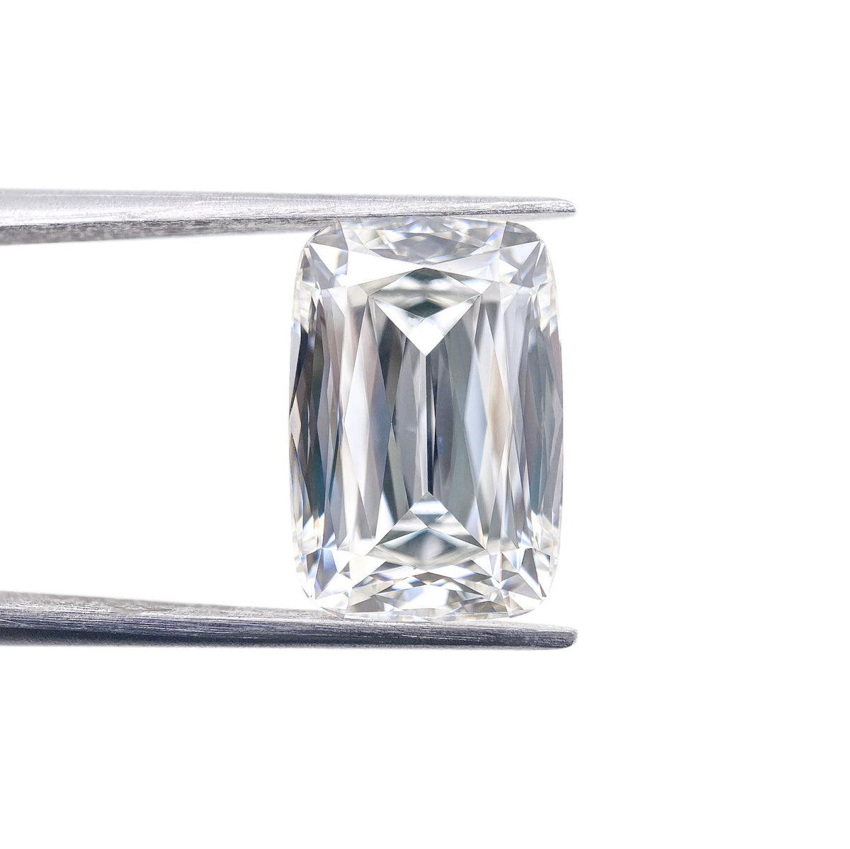 5.55ct | G/VVS2 Cushion Shape Lattice Cut Lab Diamond (IGI)