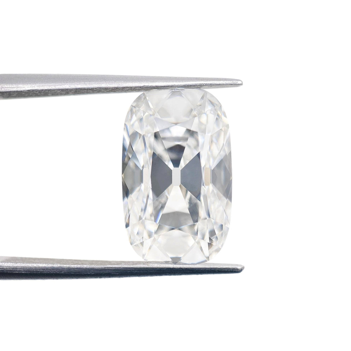 5.30ct | E/VS1 Cushion Shape Old Mine Cut Lab Diamond (IGI)