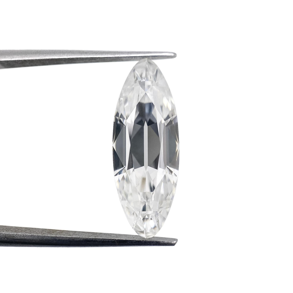 4.23ct | E/VVS2 Oval Old Mine Cut Lab Diamond (IGI)