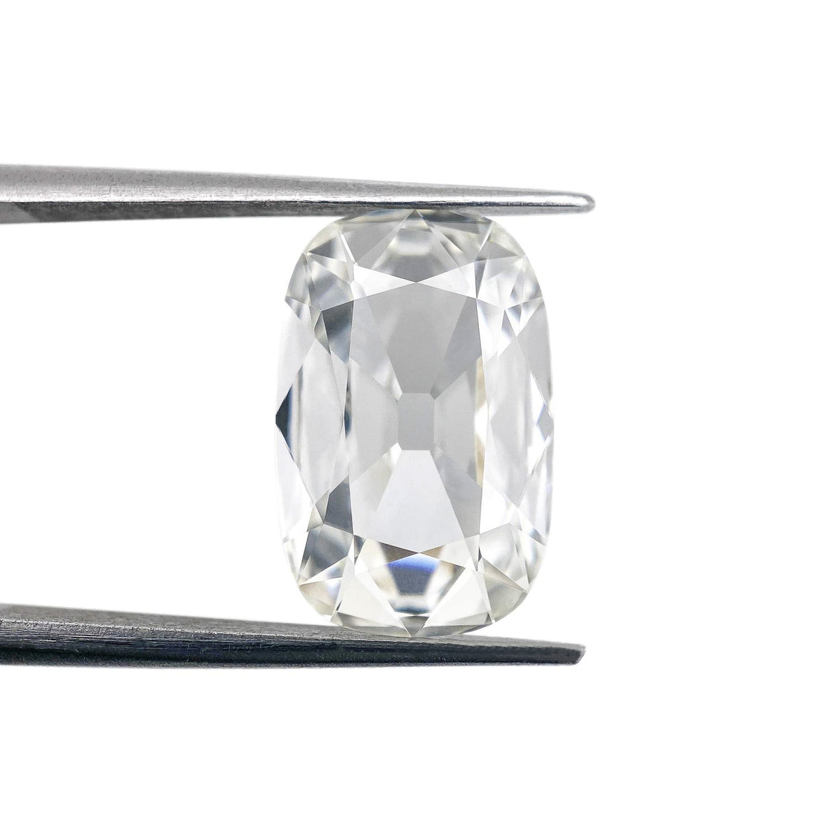 3.79ct | F/VVS2 Cushion Shape Old Mine Cut Lab Diamond (IGI)