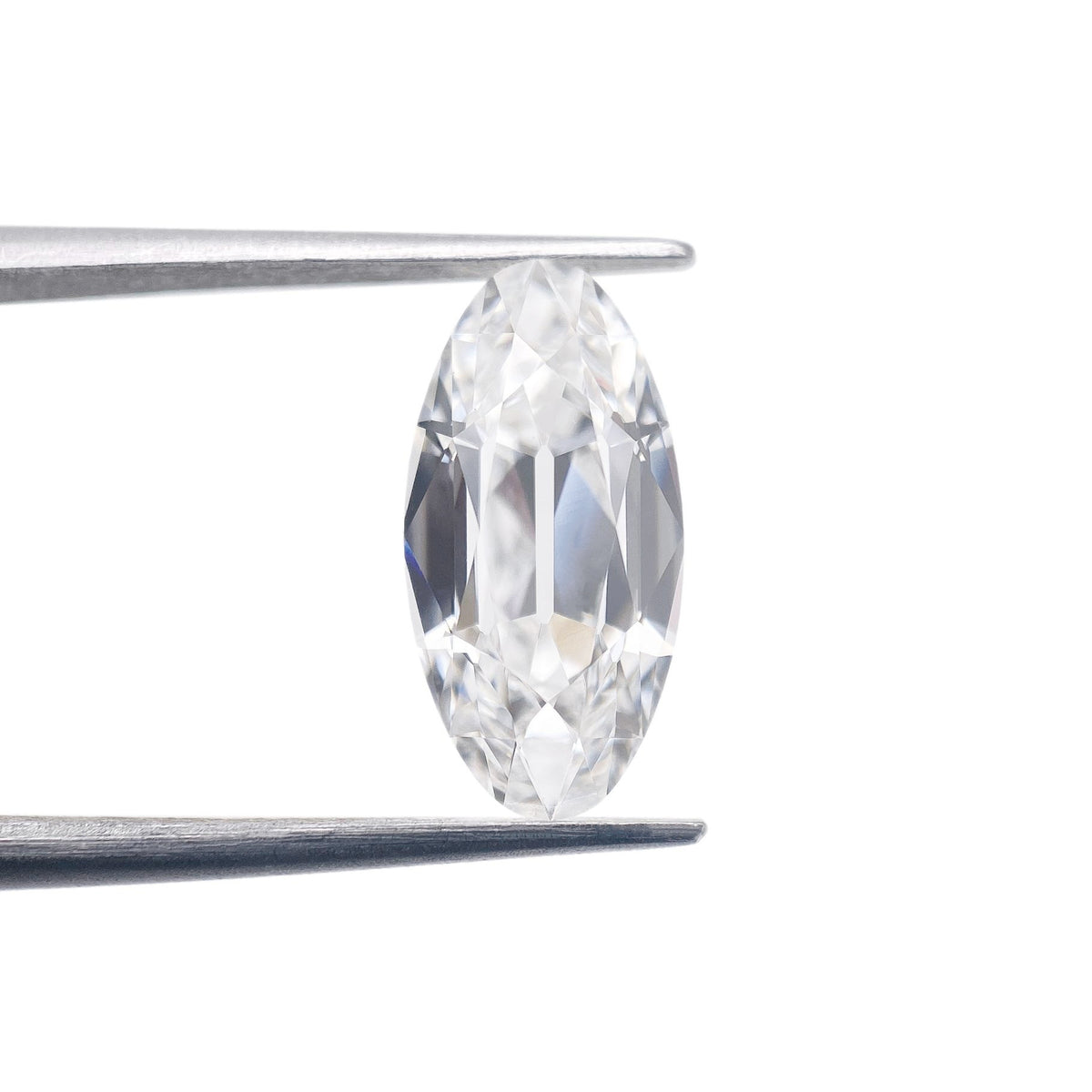 2.72ct | E/VVS2 Oval Shape Old Mine Cut Lab Diamond (IGI)