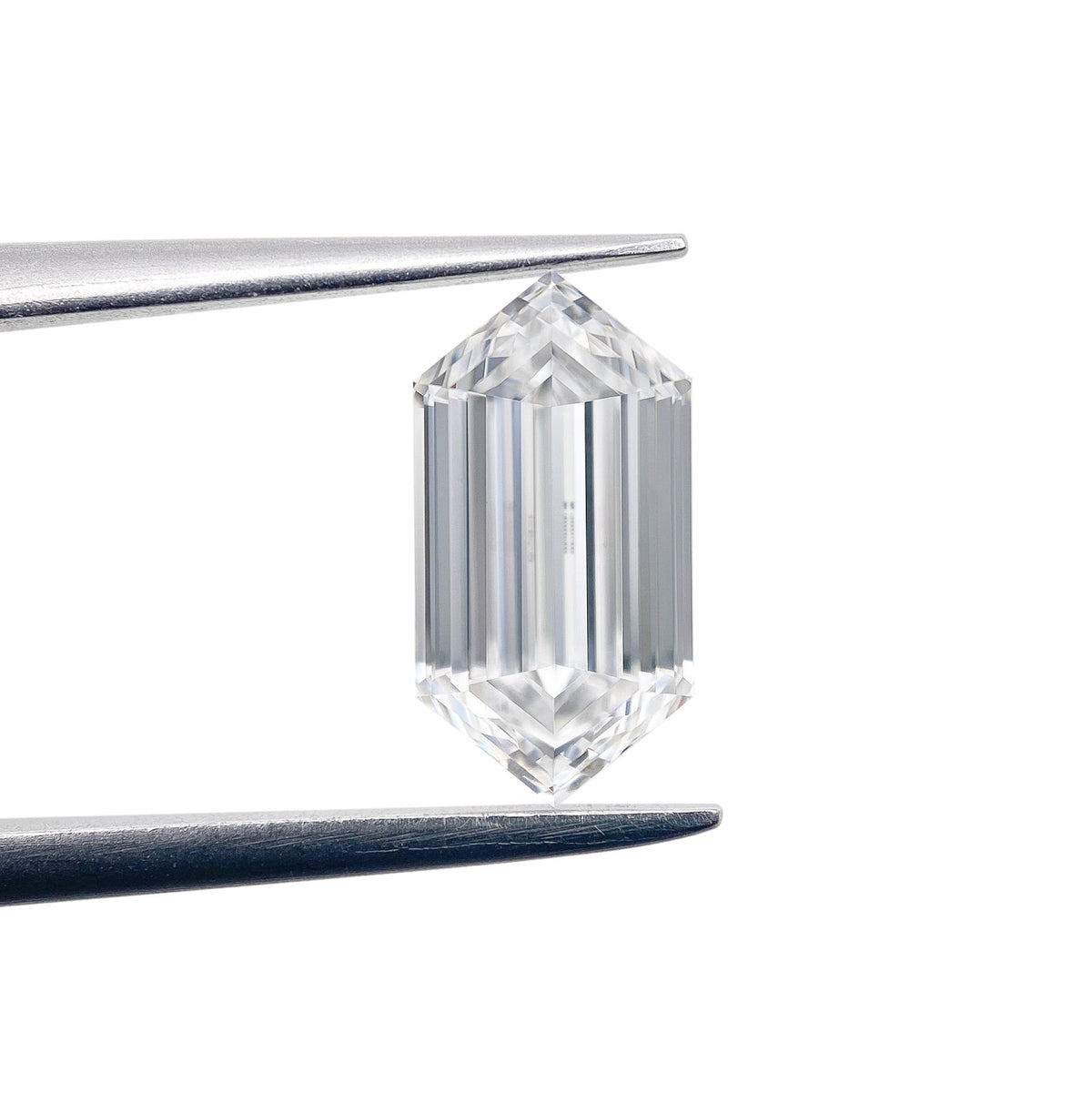 1.61ct | D/VS1 Hexagon Shape Step Cut Lab Diamond (IGI)