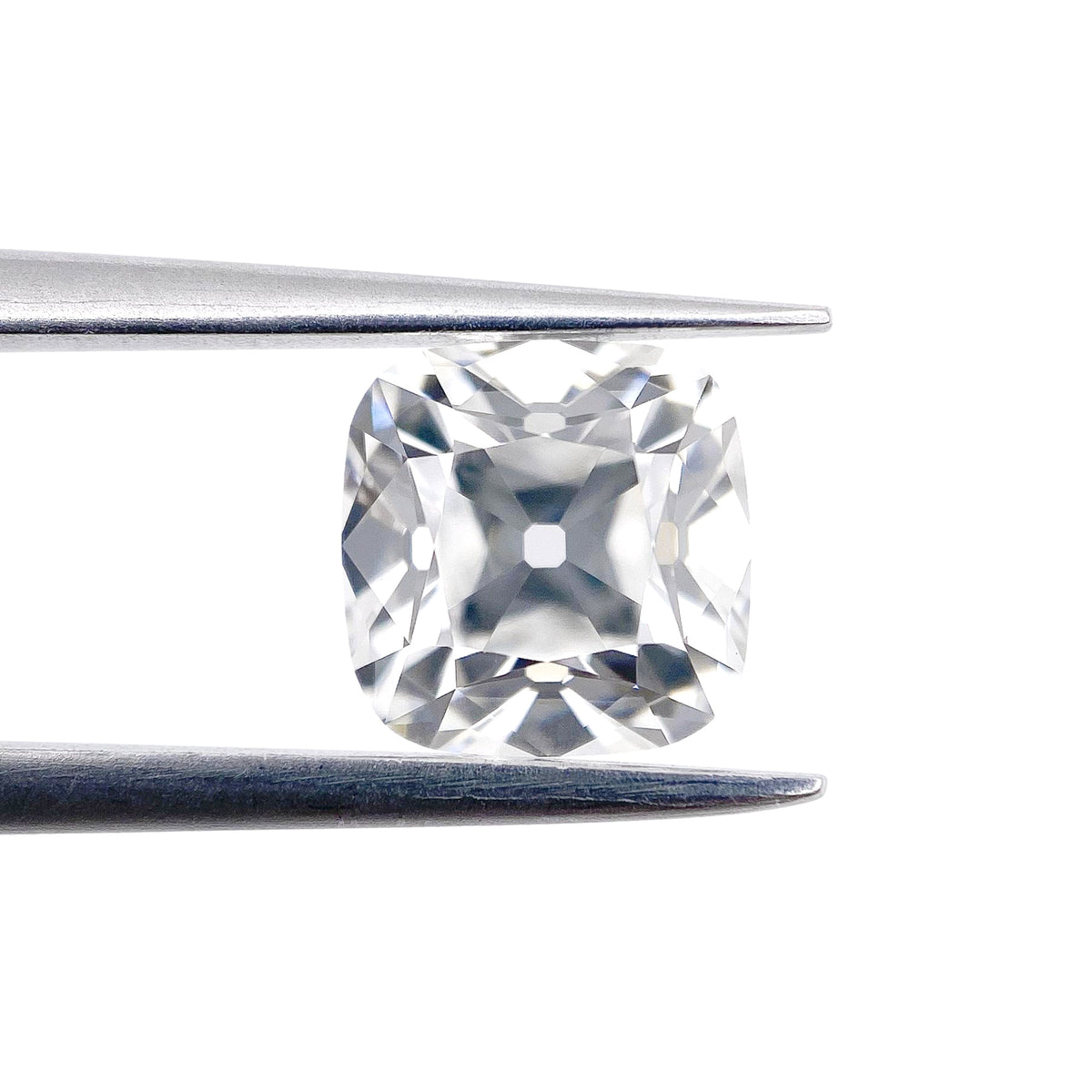 1.81ct | E/VVS2 Cushion Shape Old Mine Cut Lab Diamond (IGI)