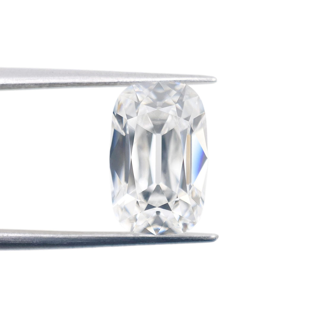 3.81ct | E/VS1 Cushion Shape Old Mine Cut Lab Diamond (IGI)