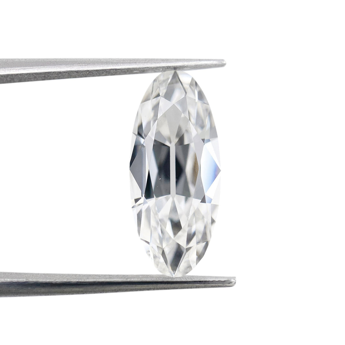 3.00ct | E/VS1 Oval Shape Old Mine Cut Lab Diamond (IGI)