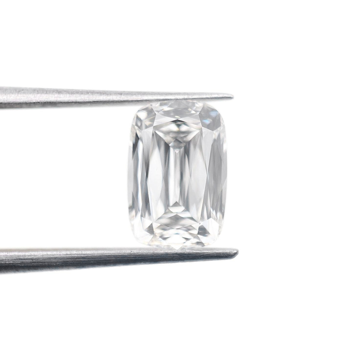 2.77ct | F/VS1 Cushion Shape Lattice Cut Lab Diamond (IGI)