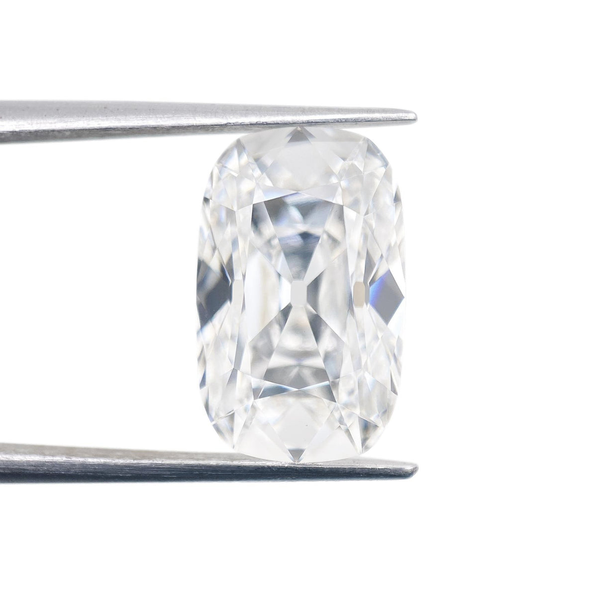 5.23ct | D/VVS2 Antique Cushion Shape Old Mine Cut Lab Diamond (IGI)