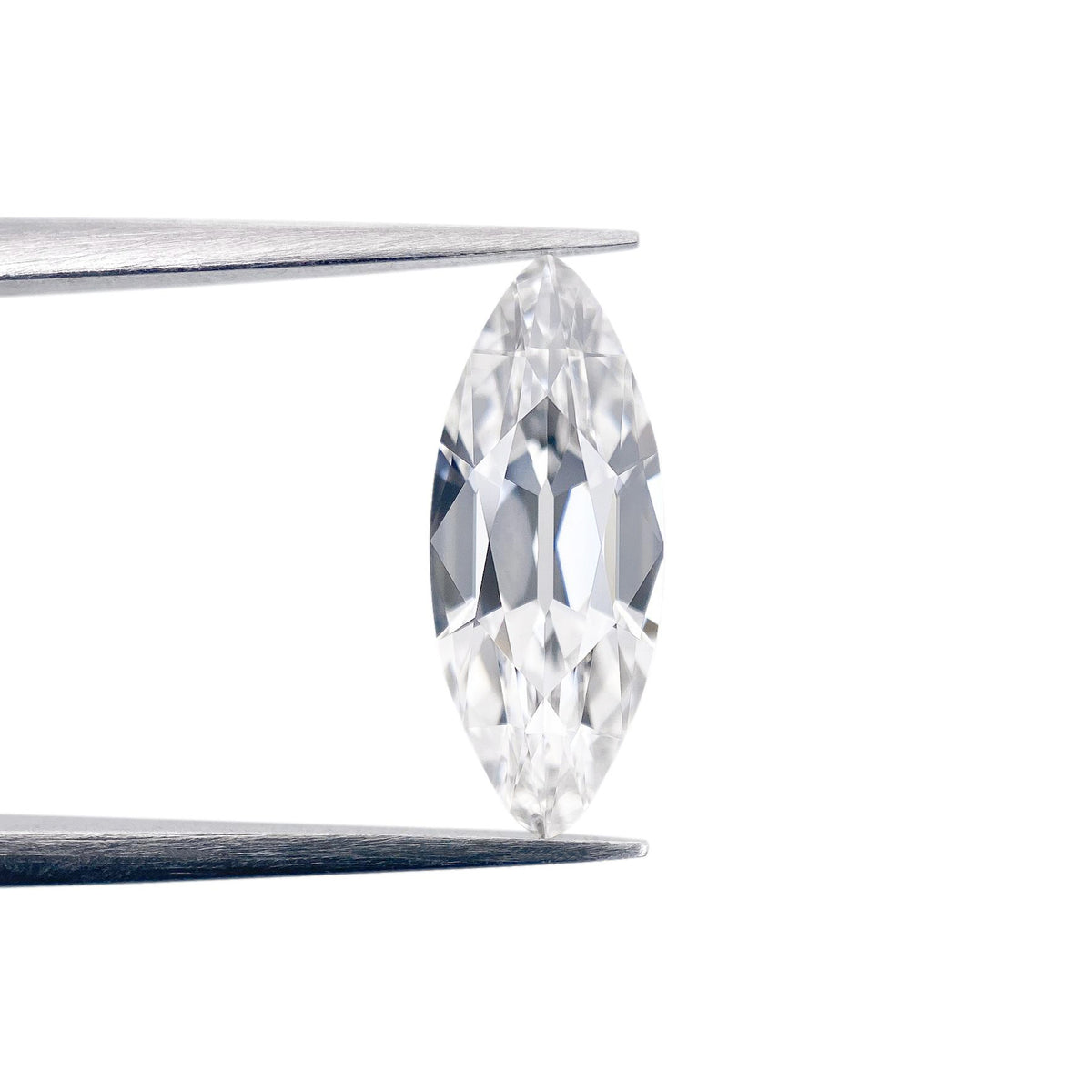 1.61ct | F/VVS2 Oval Shape Old Mine Cut Lab Diamond (IGI)