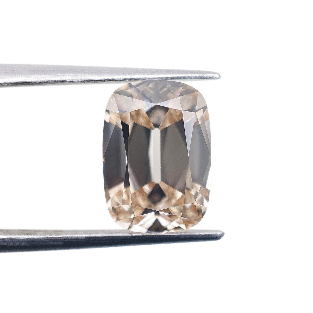 2.89ct | Very Light Brown/VVS2 Cushion Shape Old Mine Cut Lab Diamond (IGI)-LITHOS Diamond