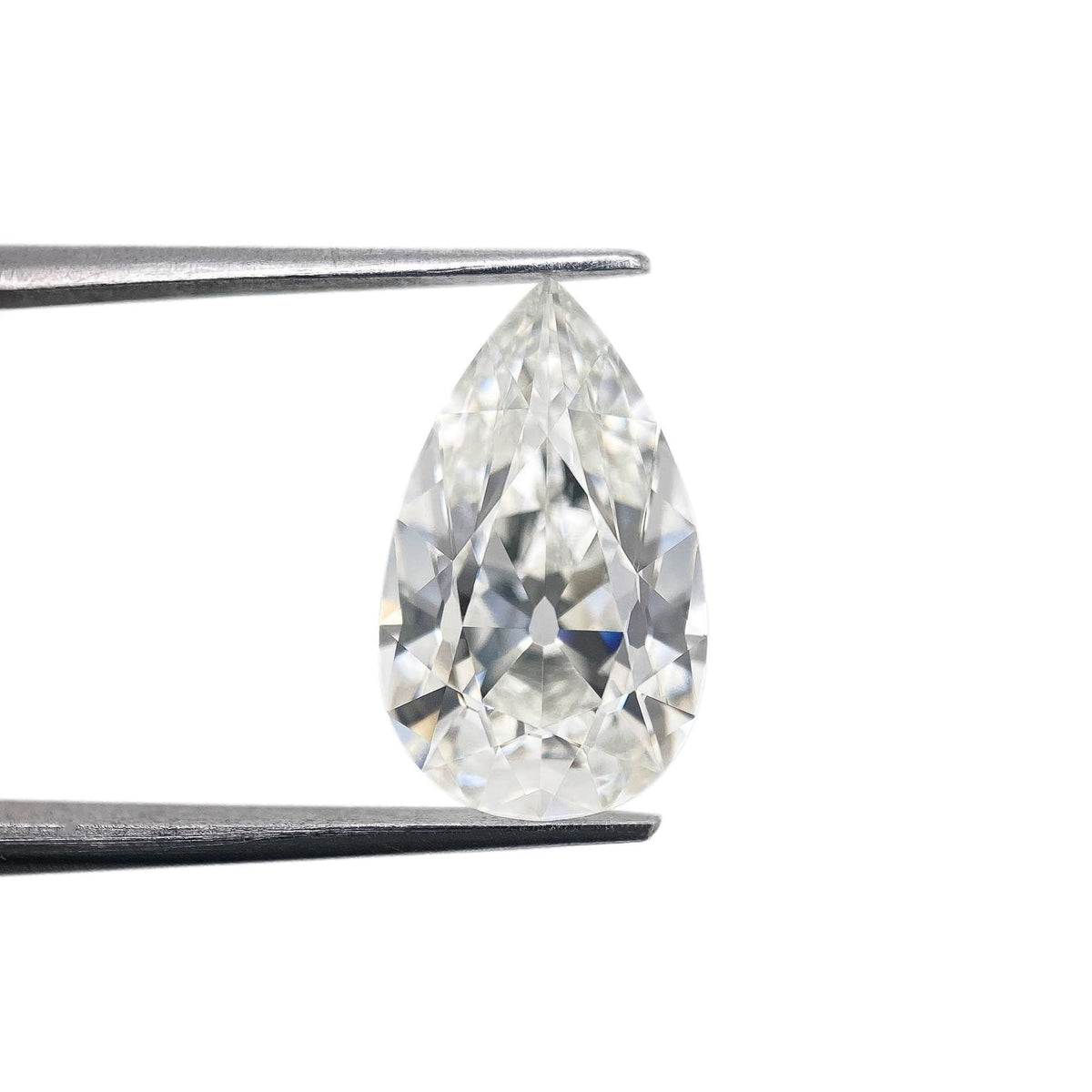 3.96ct | F/VVS2 Pear Shape Old Mine Cut Lab Diamond (IGI)