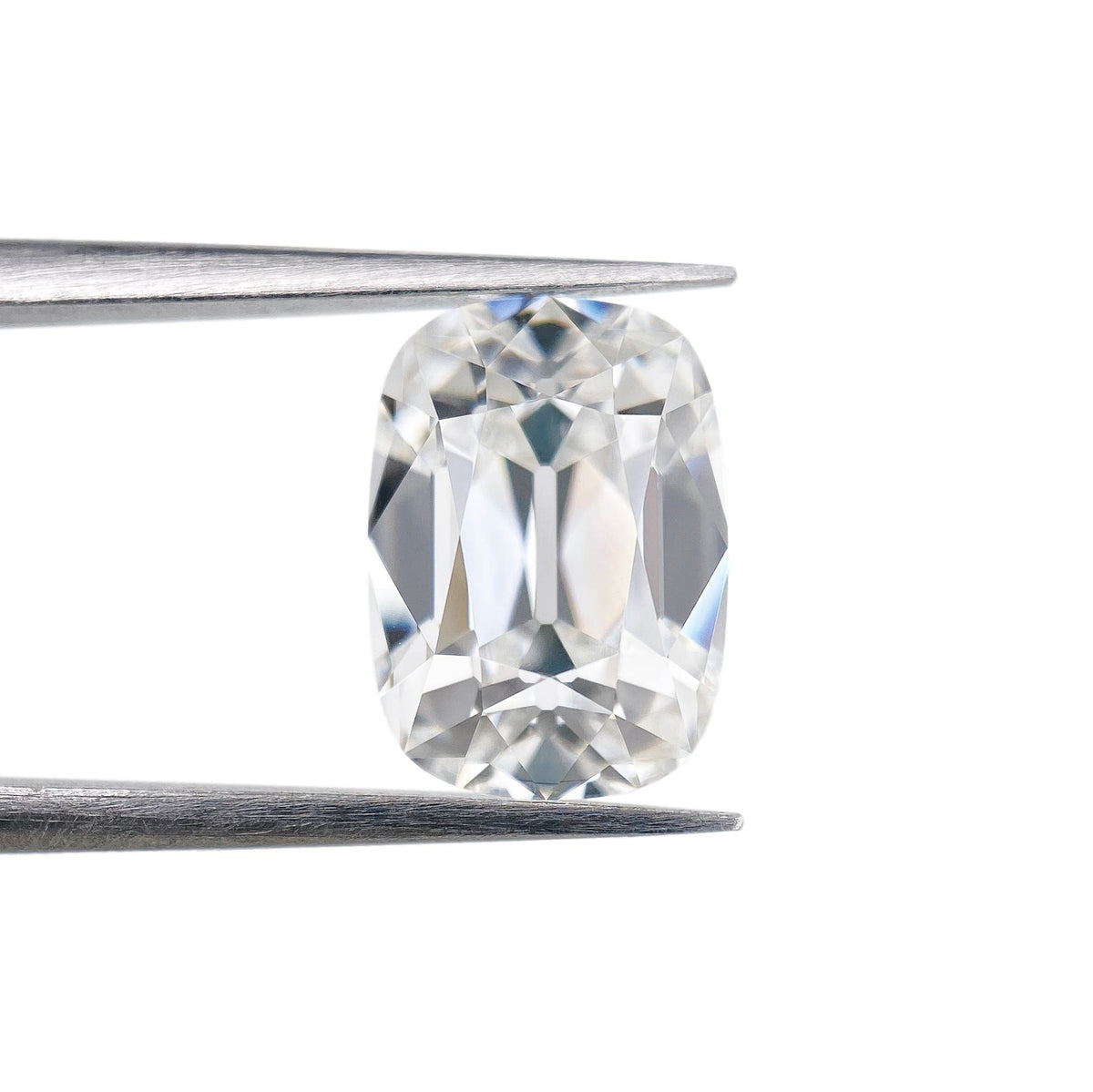 3.05ct | E/VVS2 Cushion Shape Old Mine Cut Lab Diamond (IGI)