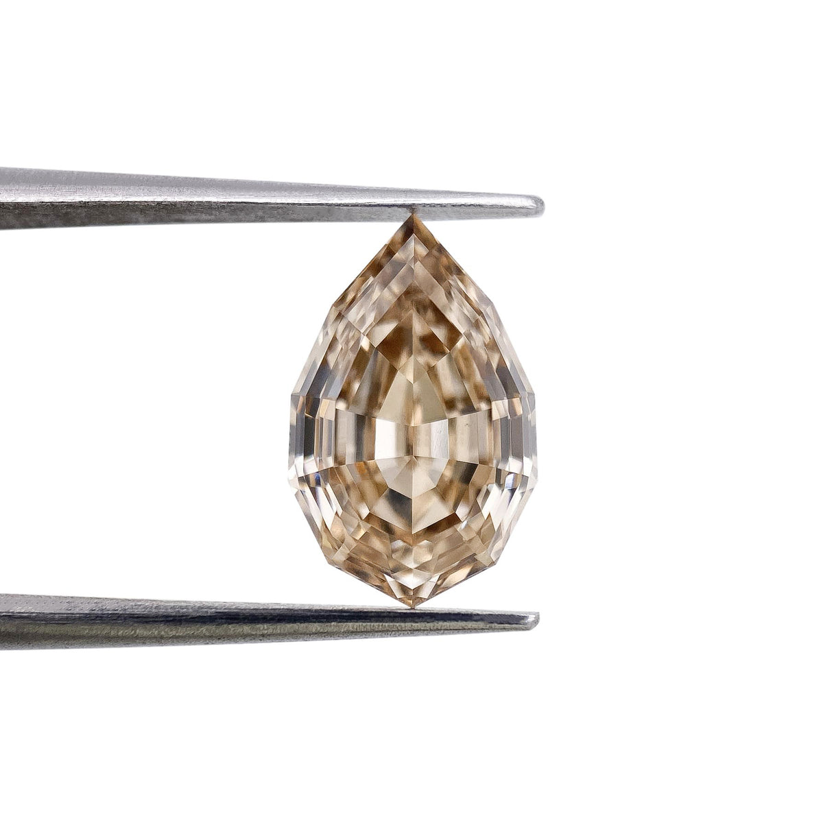 3.02ct |Very Light Yellowish Brown/VS1 Pear Shape Step Cut Lab Diamond (IGI)-LITHOS Diamond