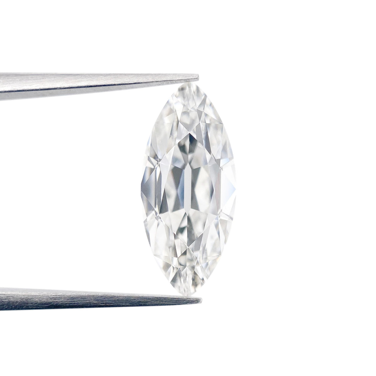 2.15ct | F/VS1 Oval Shape Old Mine Cut Lab Diamond (IGI)