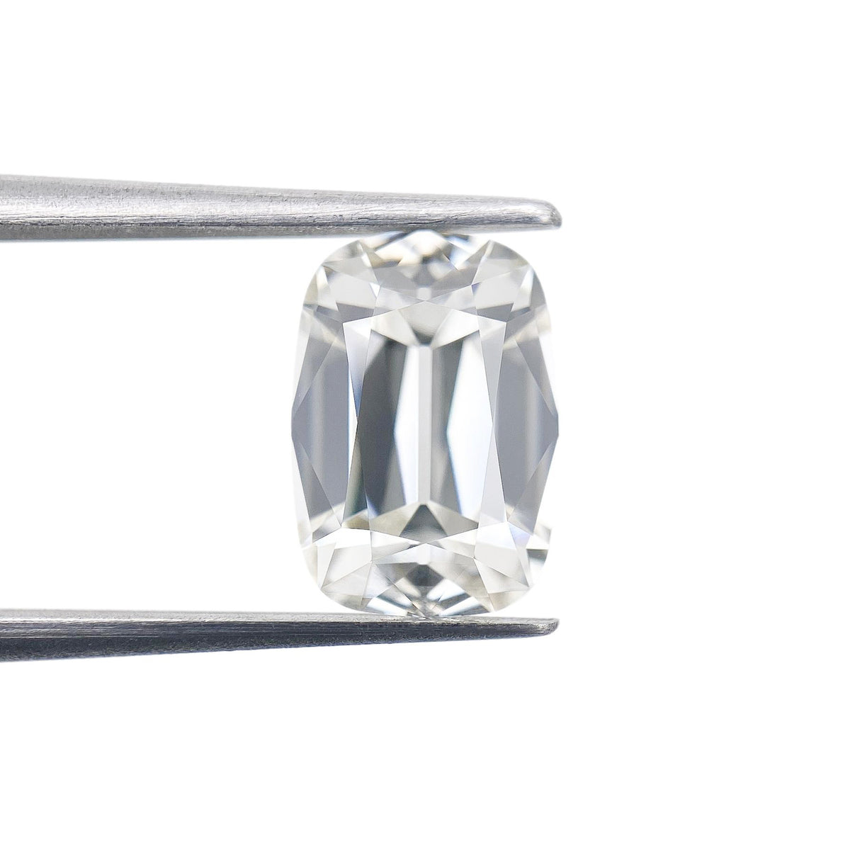 2.41ct | H/VVS2 Cushion Shape Old Mine Cut Lab Diamond (IGI)