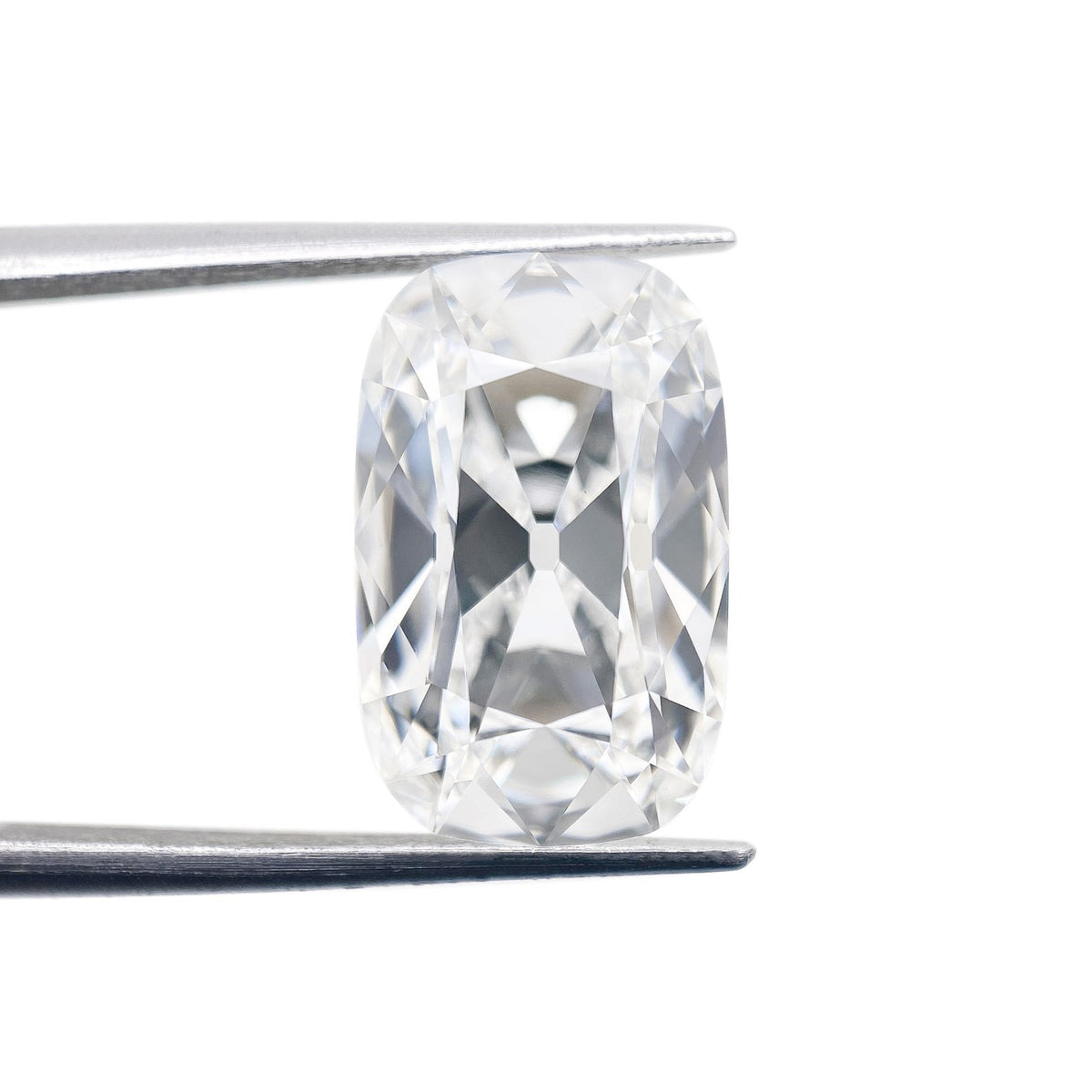 5.95ct | E/VS1 Cushion Shape Old Mine Cut Lab Diamond (IGI)