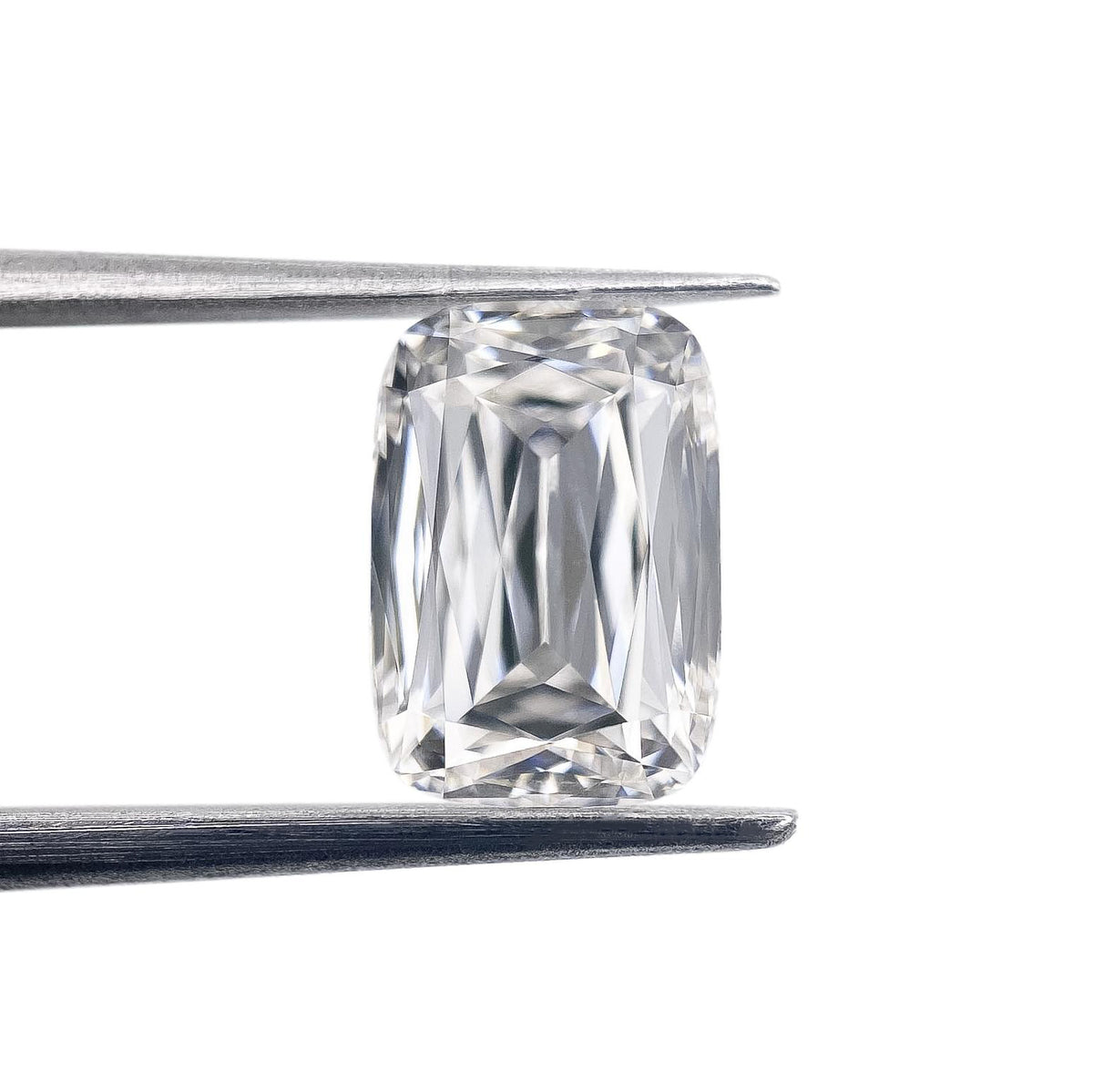 2.49ct | F/VS1 Cushion Shape Lattice Cut Lab Diamond (IGI)