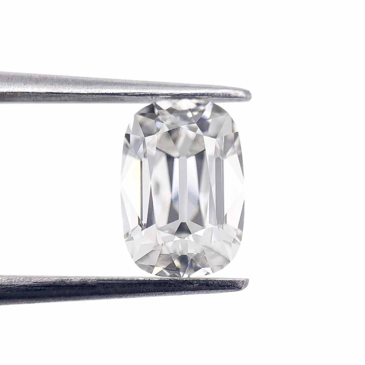 1.46ct | F/VVS2 Cushion Shape Old Mine Cut Lab Diamond (IGI)