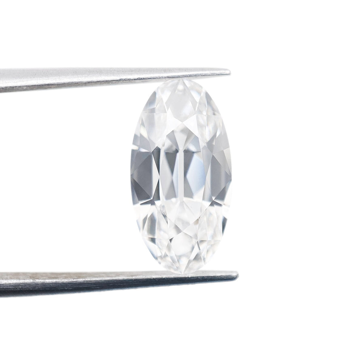 3.30ct | E/VS1 Oval Shape Old Mine Cut Lab Diamond (IGI)
