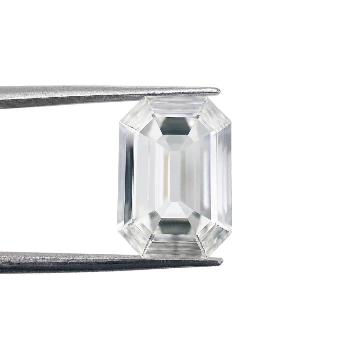 4.52ct | F/VVS2 Octagon Shape Step Cut Lab Diamond (IGI)