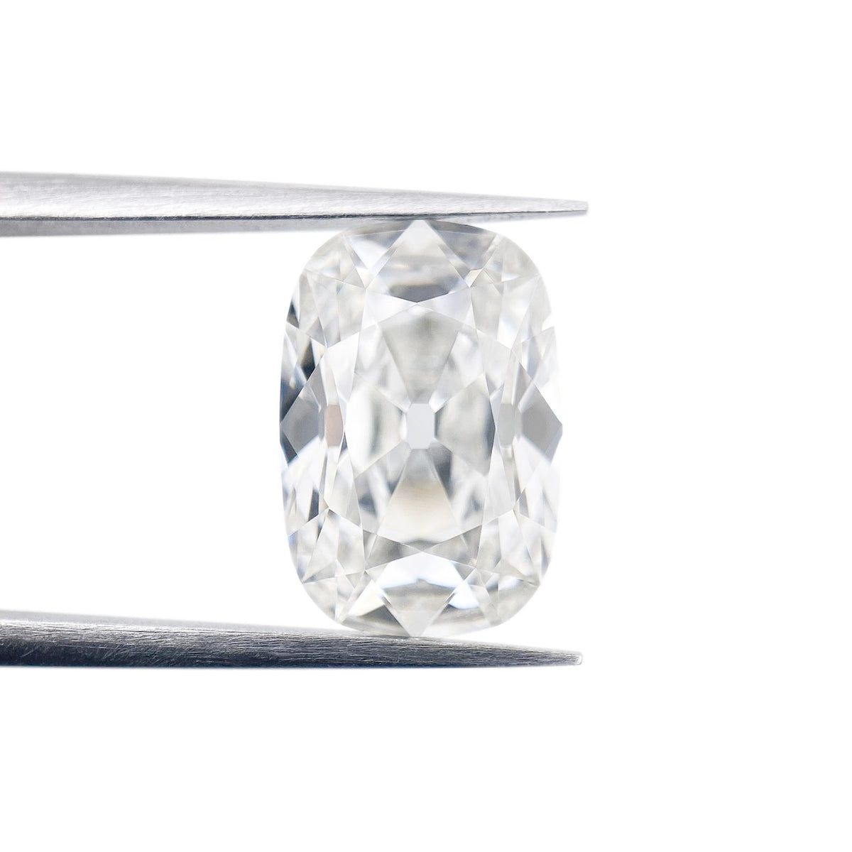 4.30ct | G/VVS2 Antique Cushion Shape Old Mine Cut Lab Diamond (IGI)