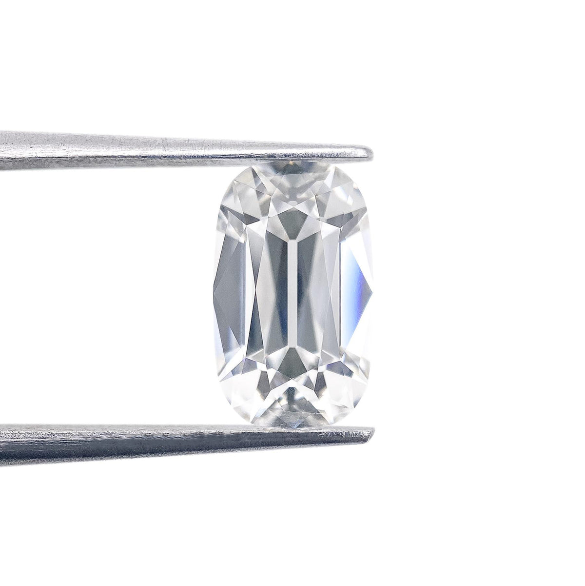 2.21ct | F/VVS2 Cushion Shape Old Mine Cut Lab Diamond (IGI)