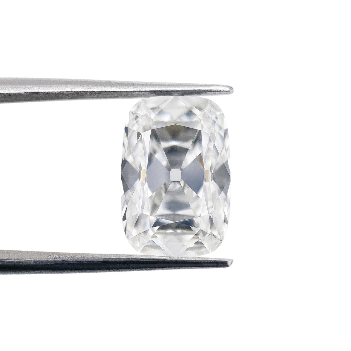 3.80ct | E/VS1 Antique Cushion Shape Old Mine Cut Lab Diamond (IGI)