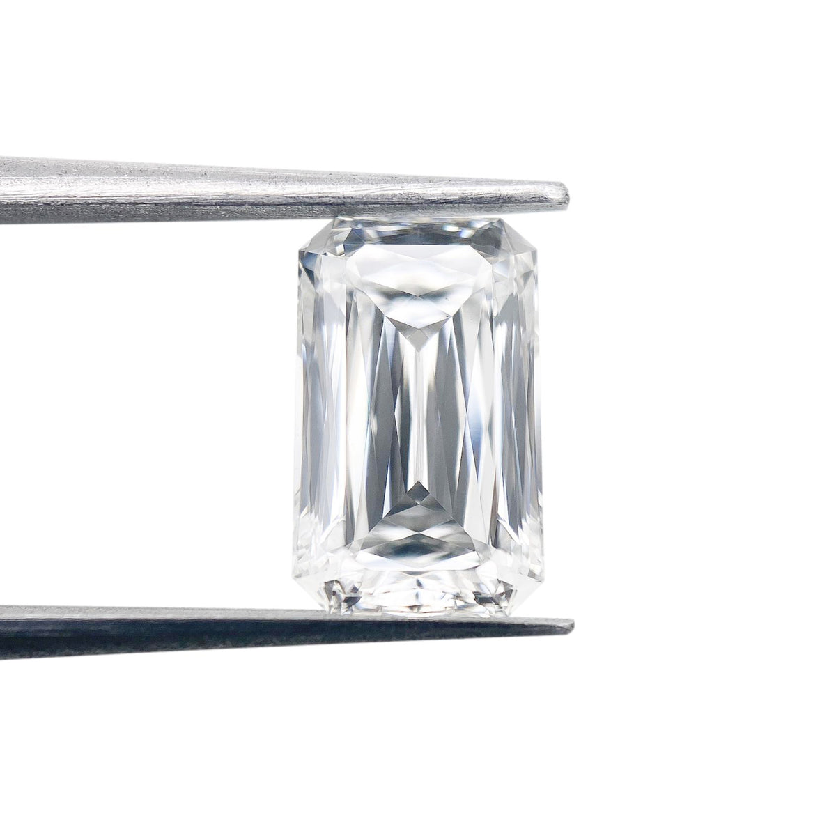 2.42ct | F/VS1 Emerald Shape Lattice Cut Lab Diamond (IGI)